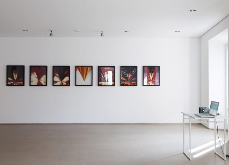 L’immagine del Tempo 2014 exhibition views Artopia Gallery Milano foto Riccardo Pasciucco 5 Tempo e materia da Artopia: un’indagine a Milano