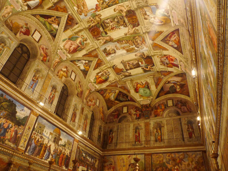 La Cappella Sistina illuminata da Osram 5 Ecco le immagini della nuova Cappella Sistina illuminata da Osram. Settemila invisibili Led per il più straordinario patrimonio della Città del Vaticano