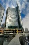 Milano Unicredit Tower Unicredit foto Marco Puoti Banche aperte, per un giorno. Visite gratuite e guidate alle collezioni d’arte degli istituti bancari italiani: ecco il programma dell’edizione 2014 di Invito a Palazzo