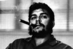Renè Burri Che Guevara smoking a cigar © Renè Burri Addio a René Burri, il grande fotografo svizzero ritrattista del Che Guevara. Una carriera ricchissima, culminata con la nomina a presidente dell’Agenzia Magnum