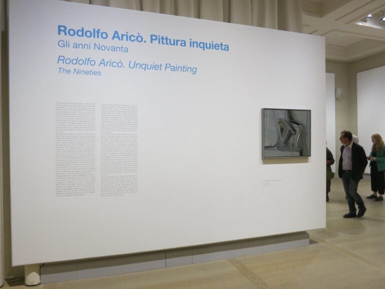 Rodolfo Aricò. Pittura inquieta. Gli anni Novanta Installation view Gallerie d’Italia Milano 4 Immagini dall’opening della mostra di Rodolfo Aricò alle Gallerie d’Italia di Milano. Un nuovo focus monografico per approfondire le collezioni di Intesa Sanpaolo