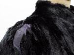 Untitled 2007 Mixed media and American mink fur Coat 132.1 x 58.4 x 15.2 cm Mannequin 2 x 39.4 x 25.4 cm Photo Jack Hems and Patrick Dandy 2 David Hammons gioca a basket da White Cube