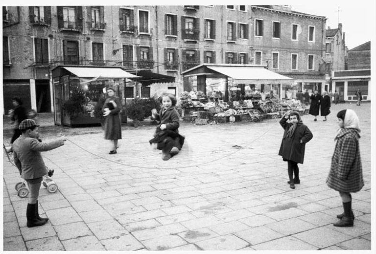 5 berengo Sotto il segno dei sali d'argento. Berengo Gardin ed Elliott Erwitt a Roma