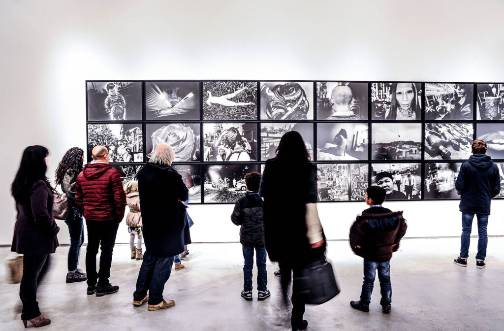 Immagini dalla grande mostra di Daido Moriyama al Centro Italiano Arte Contemporanea di Foligno. 130 fotografie dagli anni Sessanta fino ad oggi