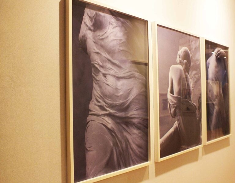 Fotofever Carrousel du Louvre 13 © Silvia Neri Fotofever Paris 2014, ecco le prime immagini. Alla fiera al Carrousel du Louvre giovani artisti, giovani collezionisti e tanta Italia, con ben diciassette gallerie