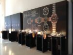 La mostra di orologi Tudor al Maxxi Un pezzo del Maxxi si trasforma in un negozio di orologi Tudor. Alla Strozzina di Firenze ci fanno i cocktail party di una catena di hotel. Che succede?