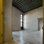 Le due sale che recuperano lo spirito di quella che un tempo fu la Sala 10 della Galleria Internazionale d’Arte Moderna di Ca’ Pesaro si trasformano oggi in Spazio Dom Pérignon © ORCH orsenigo chemollo ARD 7 Ca’ Pesaro e Dom Pérignon. Intersezioni tra pubblico e privato