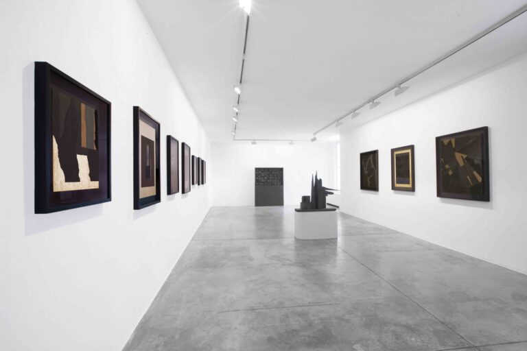 Louise Nevelson 55–70 – vedut della mostra presso Cardi Gallery Milano 2014 3 Louise Nevelson. Oscure densità da Cardi a Milano