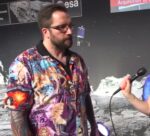 Matt Taylor con la camicia incriminata 2 Lo scienziato Matt Taylor, la missione Rosetta e la camicia sessista