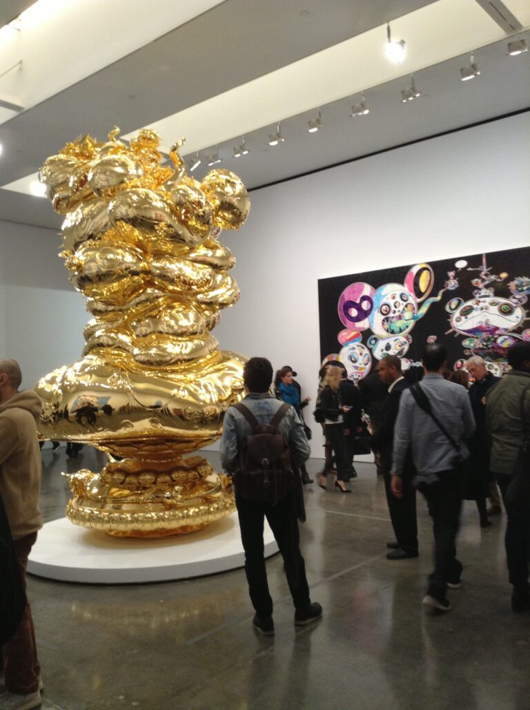 Takashi Murakami Gagosian New York 2014 e1415734732100 Tante immagini dall’opening di Takashi Murakami da Gagosian New York. Ovvero ricreare un tempio in uno dei “templi” dell’arte contemporanea