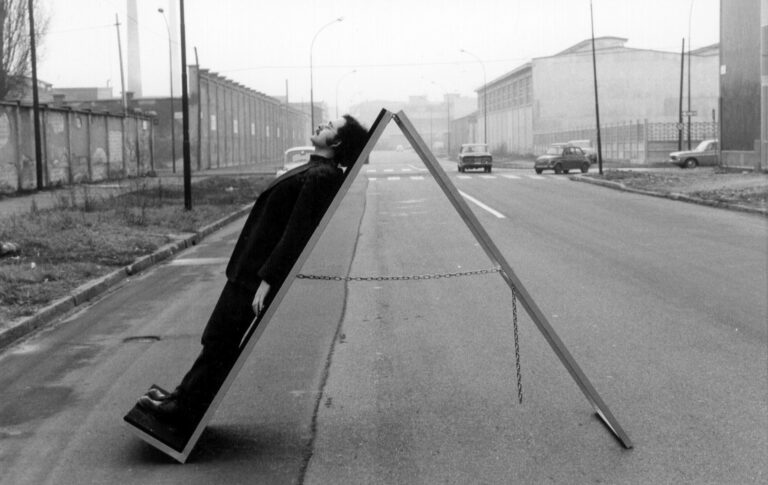 Ugo La Pietra – Il Commutatore 1970. Courtesy Archivio Ugo La Pietra Ugo La Pietra. Un gigante preveggente alla Triennale di Milano