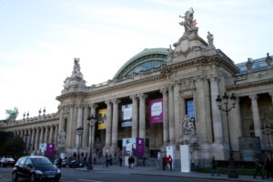 Che succede se il Grand Palais chiude per restauro? A Parigi si parla di un fermo di un paio d’anni e 393 milioni di euro di spesa. E la Fiac cerca casa