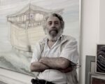 Yusuf Katipoglu di fronte a uno dei suoi quadri 800x642 Weekend a Istanbul. Biennale, fiera, festival e molto altro