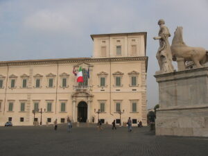 Sondaggio. E se il prossimo Presidente della Repubblica restituisse il Quirinale agli italiani? Si accende il dibattito in vista dell’addio di Napolitano: Voi come la vedete?