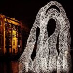 Arborescence by Loop foto © Melvin Tenthof van Noorden on Instagram Torna il Light Festival di Amsterdam, con grandi installazioni luminose tra le strade ed i canali. Per un romantico tour in barca, nella ville lumière d'Olanda