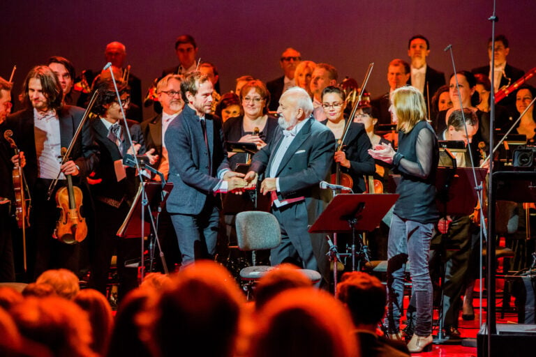 Bryce Dessner Krzysztof Penderecki Beth Gibbons photo Marcin Oliva Soto Dai Radiohead a Penderecki: classico e contemporaneo s’incontrano a Varsavia