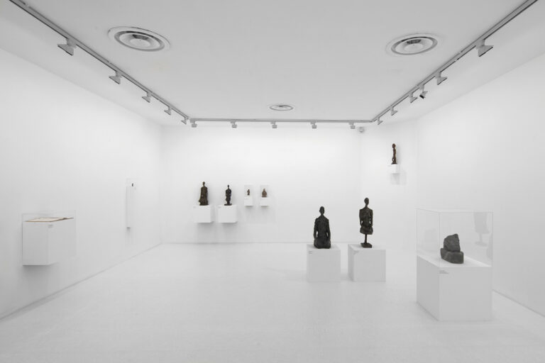 Giacometti e larcaico veduta della mostra presso il MAN Nuoro 2014 photo Donato Tore 8 Alberto Giacometti. A Nuoro come non lo avete mai visto 