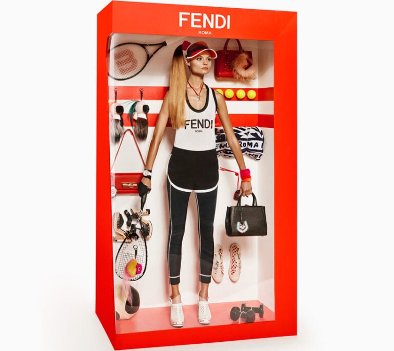 Giampaolo Sgura living dolls Fendi Le living dolls di Giampaolo Sgura su Vogue. Da Gucci a Chanel: dodici barbie, con abiti e accessori, per dodici griffe. Tentazioni da adulte-bambine