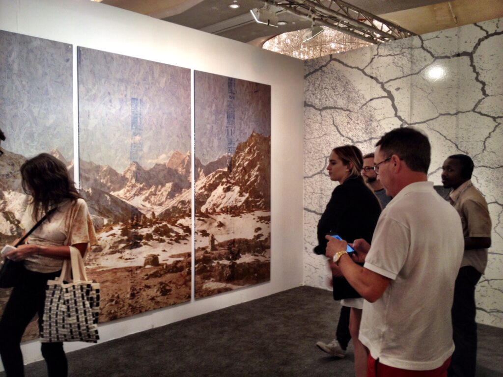 Miami Updates: immagini dall’opening di Nada. Un tempo regina delle fiere collaterali ad Art Basel, l’edizione 2014 appare stanca: bene invece le italiane Frutta e Federica Schiavo