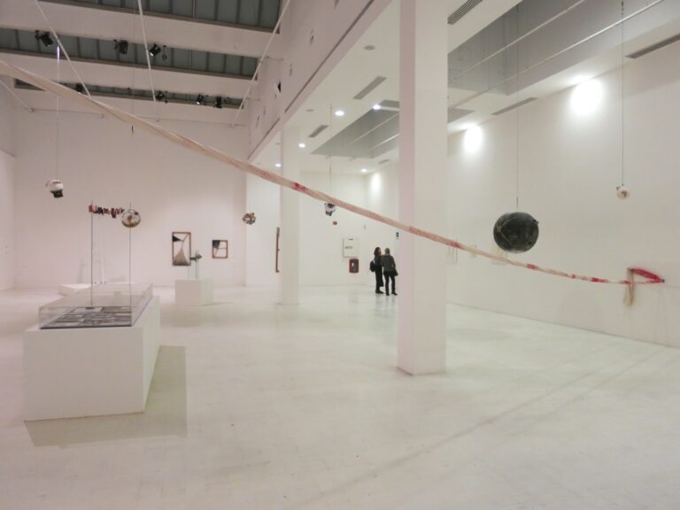 John Latham Great Noit – veduta della mostra presso La Triennale di Milano 2014 5 xl John Latham & Gianfranco Baruchello. Unione agli antipodi, in Triennale