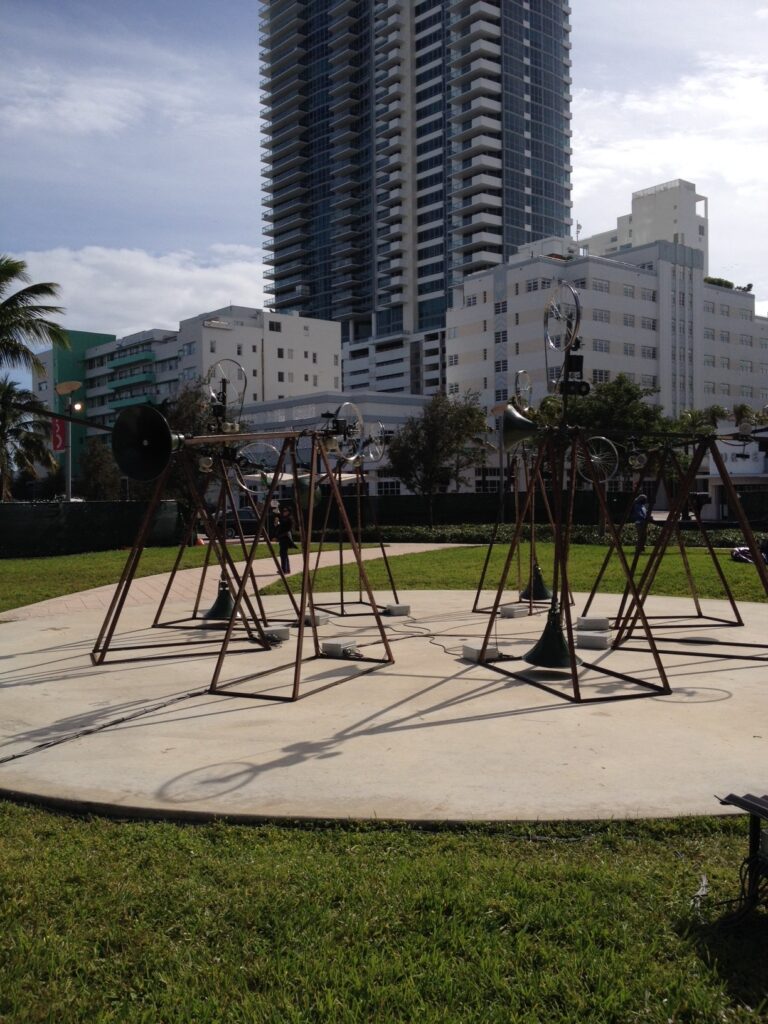 Jose Carlos Martinat e1417563622522 Miami Updates: che triste il programma Public di Art Basel! Le sculture all'aperto non raggiungono neppure lontanamente il livello di Frieze e Fiac