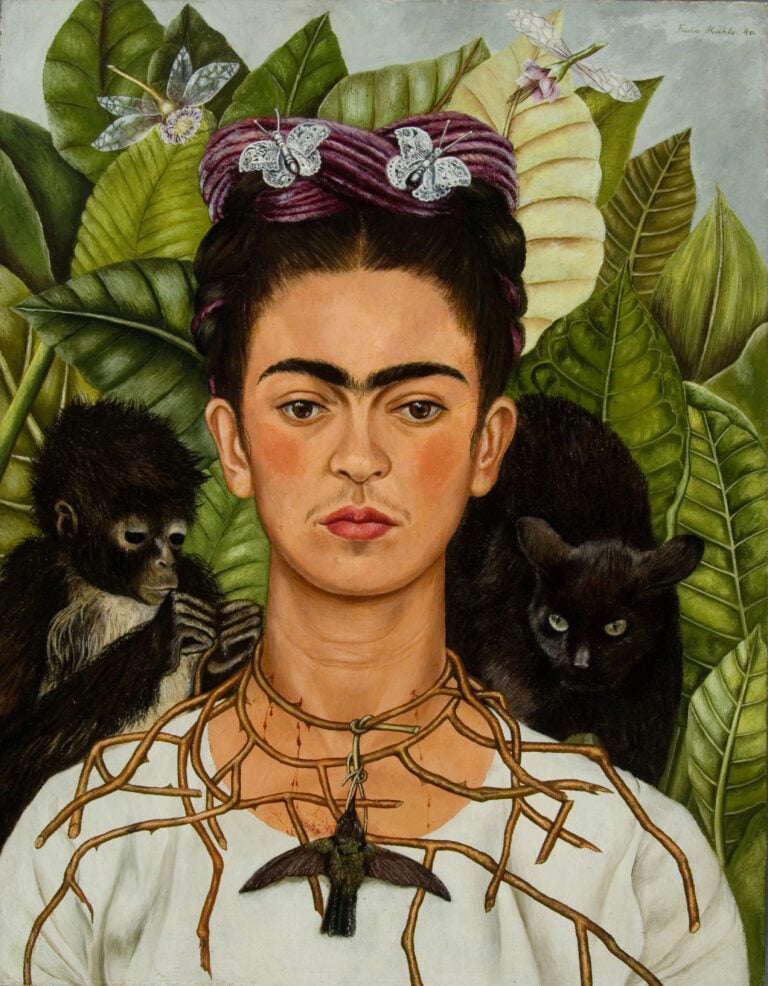 Kahlo Self Portrait with Thorn Necklace and Hummingbird cropped7 Frida Kahlo mai vista. Il New York Botanical Garden prepara la prima mostra di opere “naturalistiche”: sarà ricostruito anche il giardino della Casa Azzurra di Coyoacán