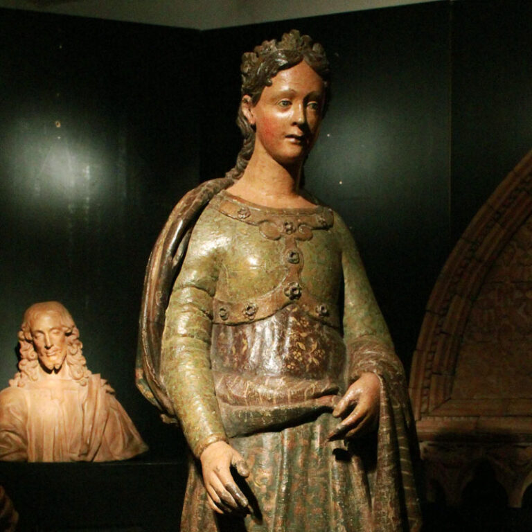 MAESTRO DEI MAGI Statua lignea di Elena Da Giotto a Gentile. Pittura e scultura a Fabriano tra Duecento e Trecento