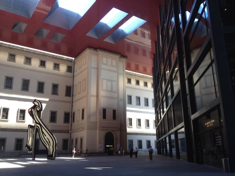 Reina Sofia Madrid Natale 2014 a Madrid. Nove mostre da non perdere