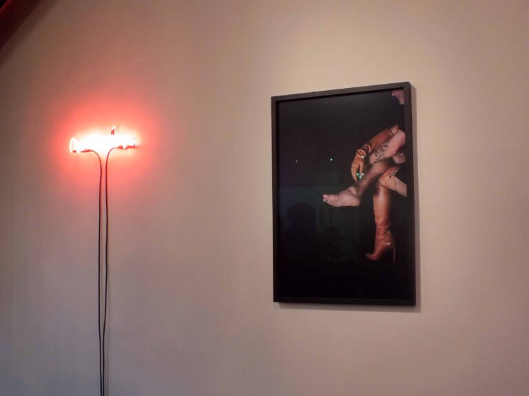 Soon Paris 14 © Silvia Neri Parigi regina delle fiere, anche per l'arte moltiplicata. Ecco le immagini dall'opening di Soon Paris, al Bastille Design Center