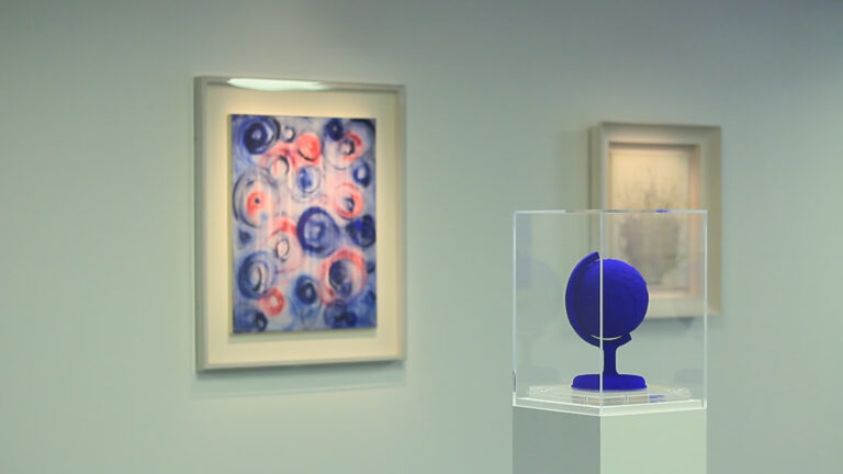 Yves Klein Lucio Fontana. Milano Parigi 1957 1962 veduta della mostra presso il Museo del Novecento Milano 2014 1 Klein, Fontana e la rivoluzione dell’arte