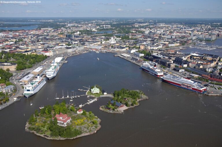 aerial photo 06 xl Lo strano caso del Guggenheim di Helsinki