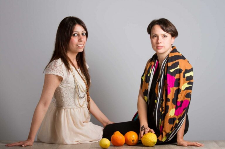 Adriana Santanocito ed Enrica Arena Orange Fiber, vestirsi con le arance. La nuova frontiera (agricola) dell’ethical fashion