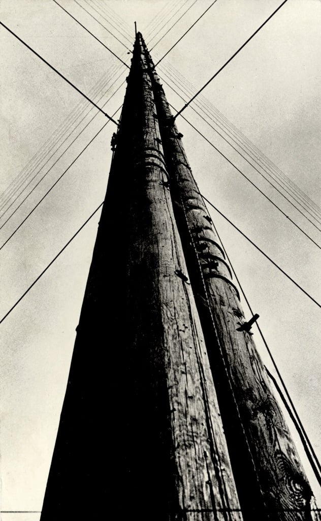 Aleksandr Rodchenko, Radio Station Tower, 1929 - Jack Kirkland Collection - © Rodchenko & Stepanova Archive, DACS, RAO, 2014