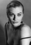 Anita Ekberg Morta a Roma a 82 anni Anita Ekberg, l'icona della Dolce Vita. Da Miss Svezia a sex simbol degli anni Sessanta, consacrata dall'incontro con Federico Fellini