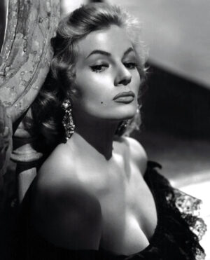 Addio ad Anita Ekberg, quel “ghiaccio bollente” simbolo de La Dolce Vita