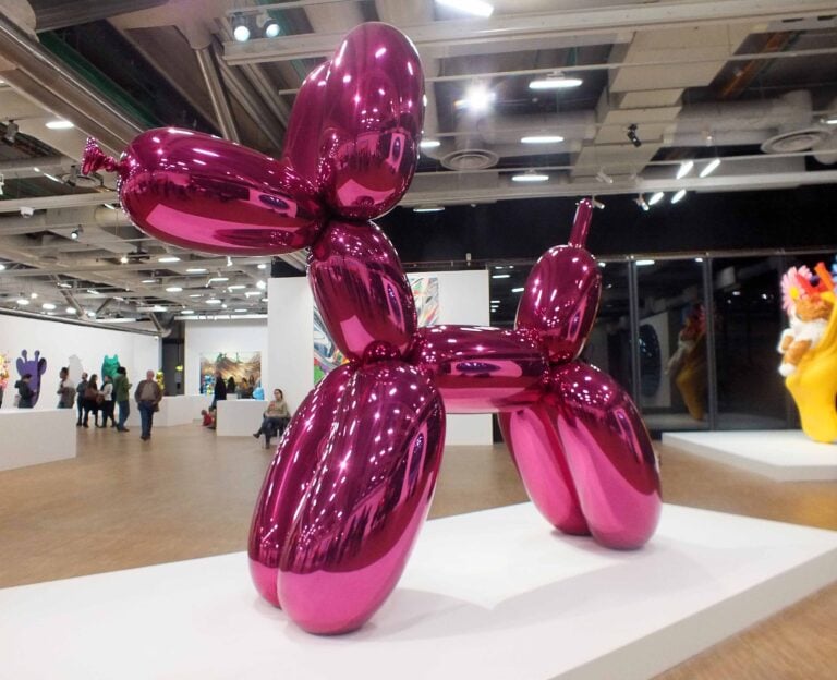 Jeff Koons serie Celebration Balloon Dog 1994 2000 © Silvia Neri Jeff Koons: la grande retrospettiva al Pompidou