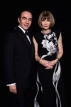 John Galliano e Anna Wintour Sir John Galliano in passerella. Il ritorno del genio: il neo direttore creativo di Maison Margiela chiude la London Fashion Week. E incanta
