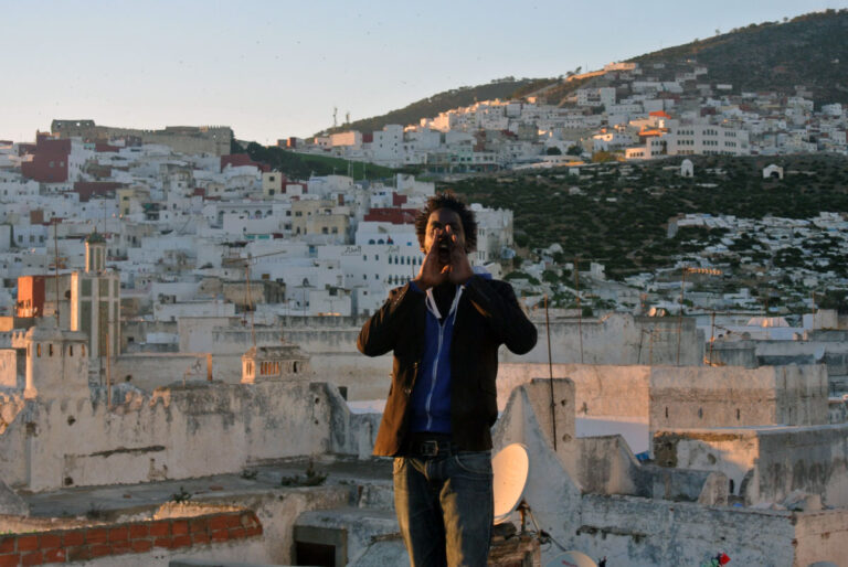 MOUSSA SARR L’appel série Points de vue video 5’00 Il Mediterraneo tra arte e politica. In mostra alla Fabbrica del Vapore