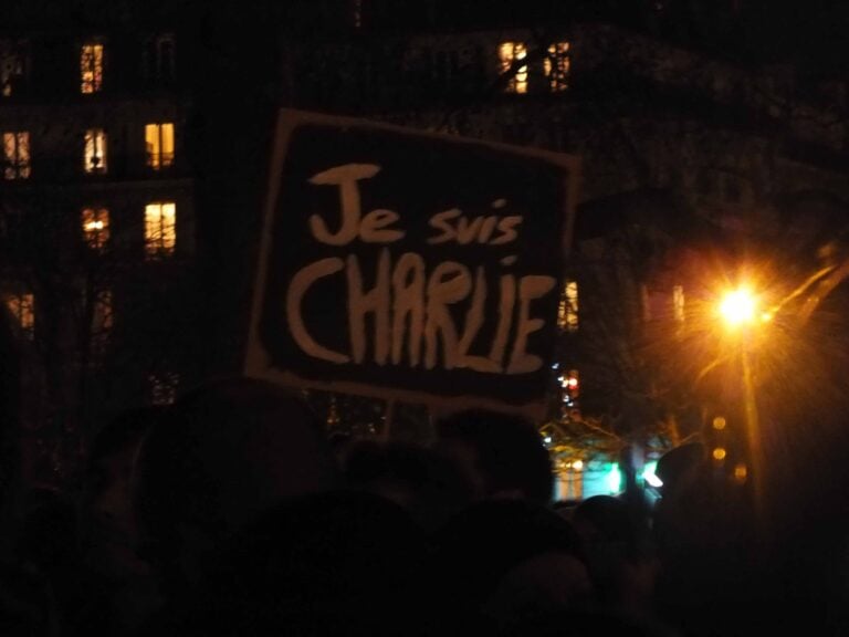 Manifestazione Paris 11 Gennaio 2015 13 Je suis Charlie © Silvia Neri Je suis Charlie. Tante immagini in presa diretta dalla manifestazione di Parigi in onore della rivista satirica vittima del terrorismo