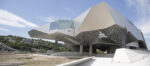 Musée des Confluences 2 La top 5 dei migliori edifici inaugurati nel 2014 in tutto il mondo. Dalla Fondation Vuitton di Parigi alla Dongdaemun Design Plaza di Seul