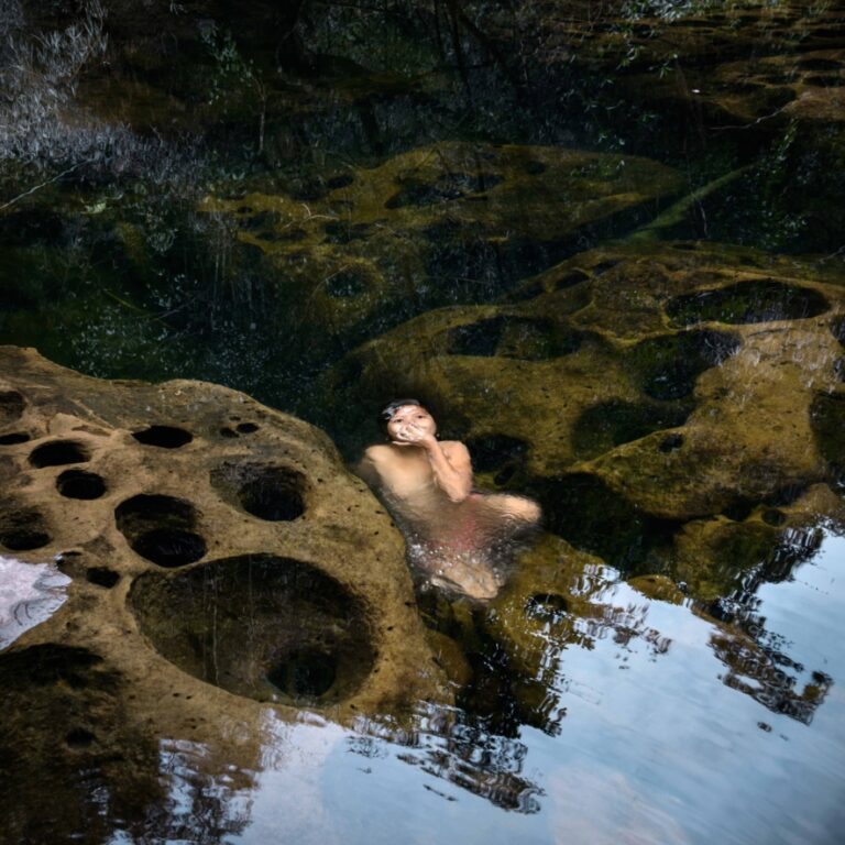 Mädchenland © Karolin Kluppel Tante immagini da Circulation(s), il festival parigino di casa al centro Centquatre. Una vetrina unica per la giovane fotografia europea