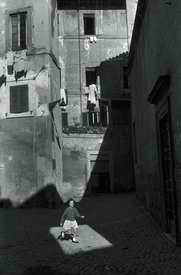 Roma, 1959. © Henri Cartier-Bresson:Magnum Photos-Courtesy Fondation HCB - 2