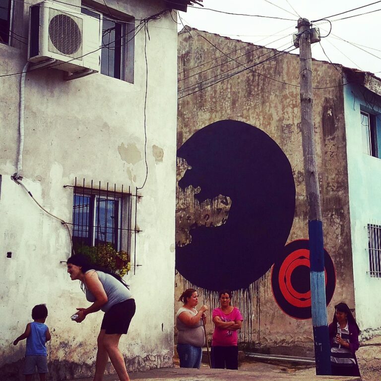 Vortex Gualicho e Opiemme Isla Maciel Buenos Aires 2014 2 Italiani in trasferta. L’avventura di Opiemme in Argentina, seminando vortici di stelle e di parole. Dopo la Biennale, collaborazioni tra Buenos Aires e Montevideo