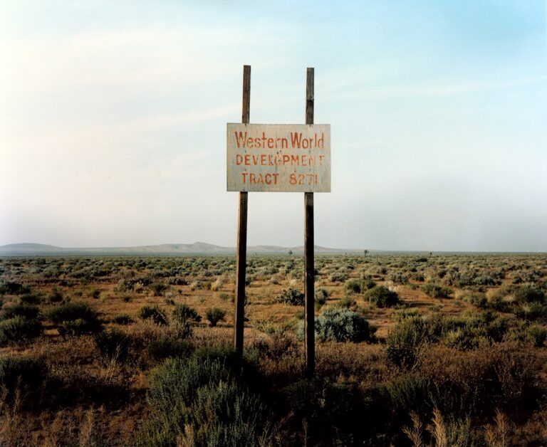 Wim Wenders, Western World Development, Near Four Corners, California, 1983 - Wim Wenders, Wenders Images, Verlag der Autoren