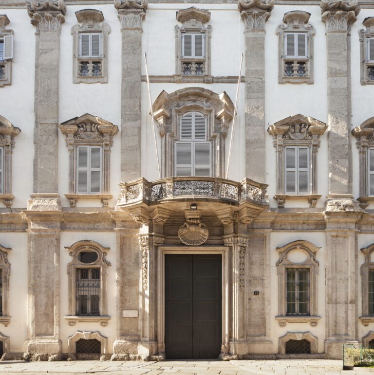 9 Palazzo Cusani c A.Osio Acqua di Parma e l'arte contemporanea. A Milano Palazzo Cusani ospiterà la grande mostra che segnerà il debutto dell'azienda del lusso: la racconta la curatrice Cloe Piccoli