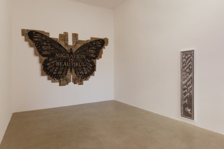 Andrea Bowers - Self-determination – veduta della mostra presso la Galleria Kaufmann Repetto, Milano 2015