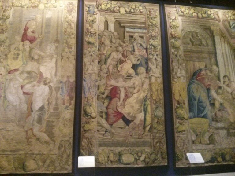 Gli arazzi del Quirinale Roma Prove generali di apertura del Quirinale? A Roma tornano in mostra gli straordinari arazzi disegnati da Pontormo, Bronzino e Salviati, ecco le immagini