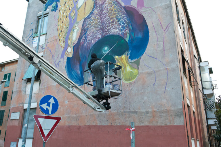 Hitnes per Sanba Roma 2015 5 Rifatevi gli occhi. Lo street artist romano Hitnes ridipinge sei facciate del quartiere San Basilio. Vi mostriamo i primi quattro murales, targati SanBa