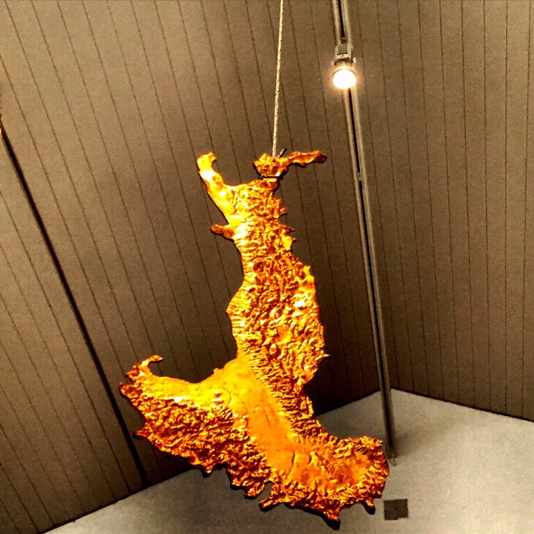 Luciano Fabro Palacio de Velazquez madrid.JPG 3 Madrid Uptades: italiani alla riscossa in terra di Spagna. Video dalla mostra di Luciano Fabro, foto di quella di Luca Trevisani