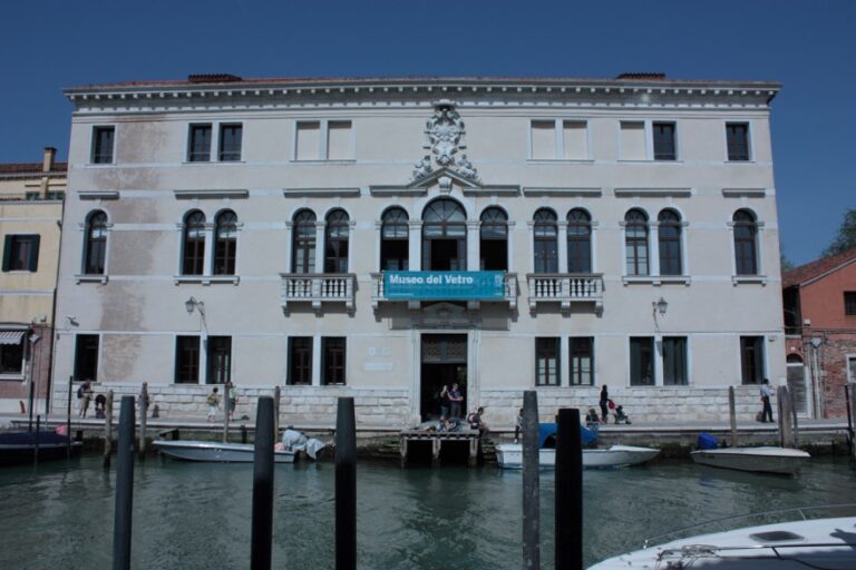 Museo del Vetro di Murano - Facciata di Palazzo Giustinan